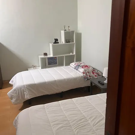 Las Velas Nyaraló *